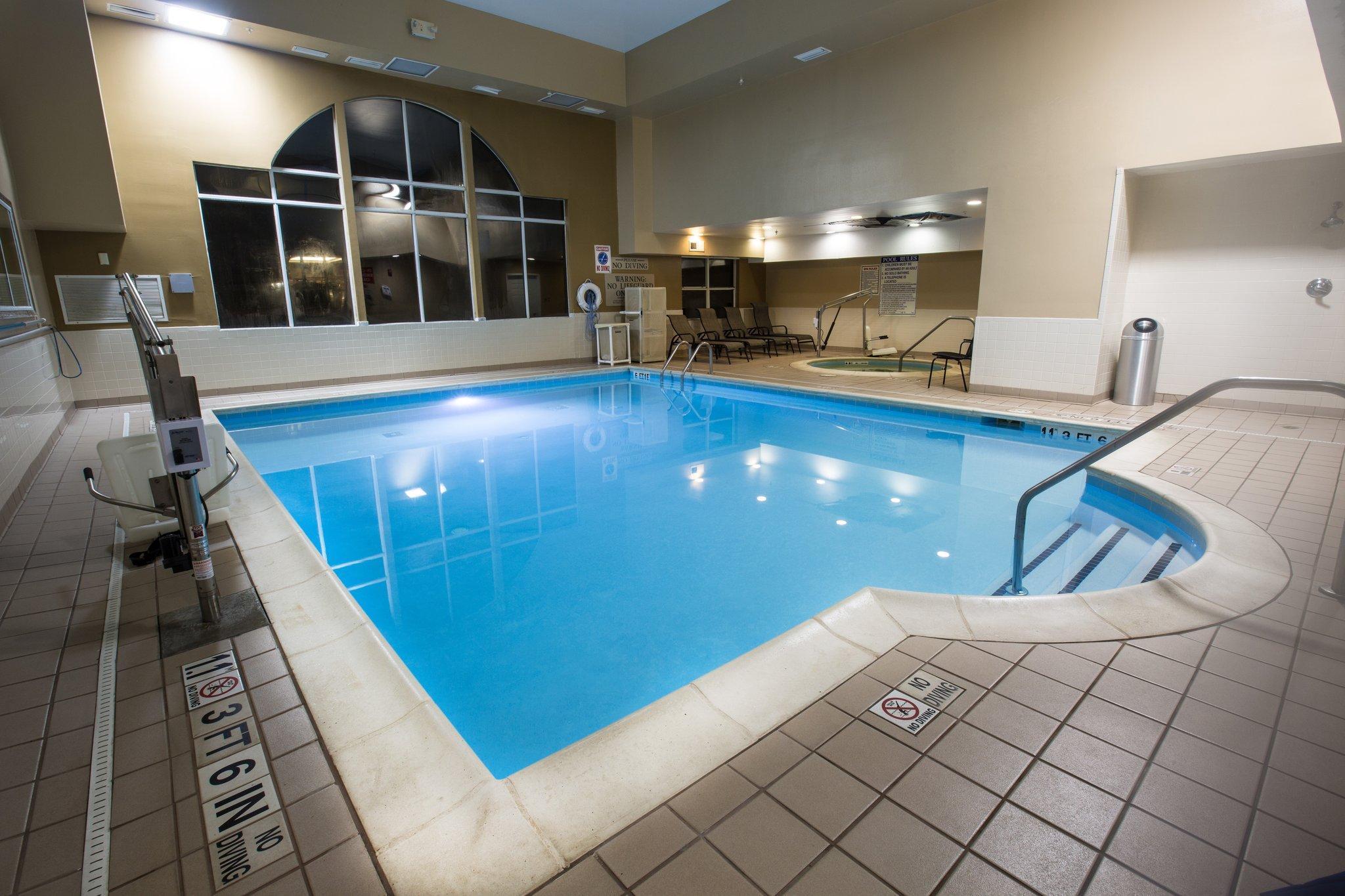 Holiday Inn Express Alpharetta - Roswell By Ihg Buitenkant foto