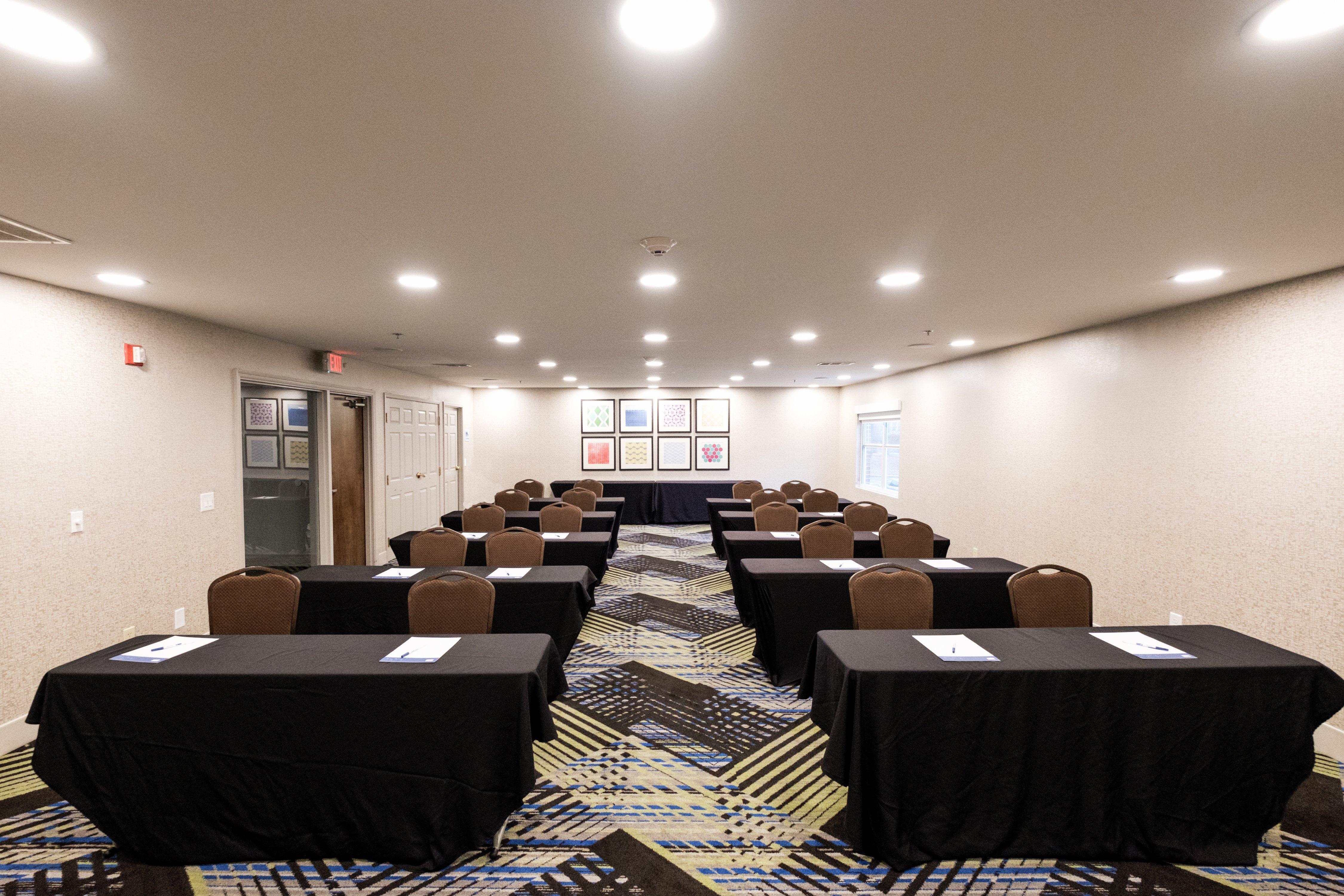 Holiday Inn Express Alpharetta - Roswell By Ihg Buitenkant foto