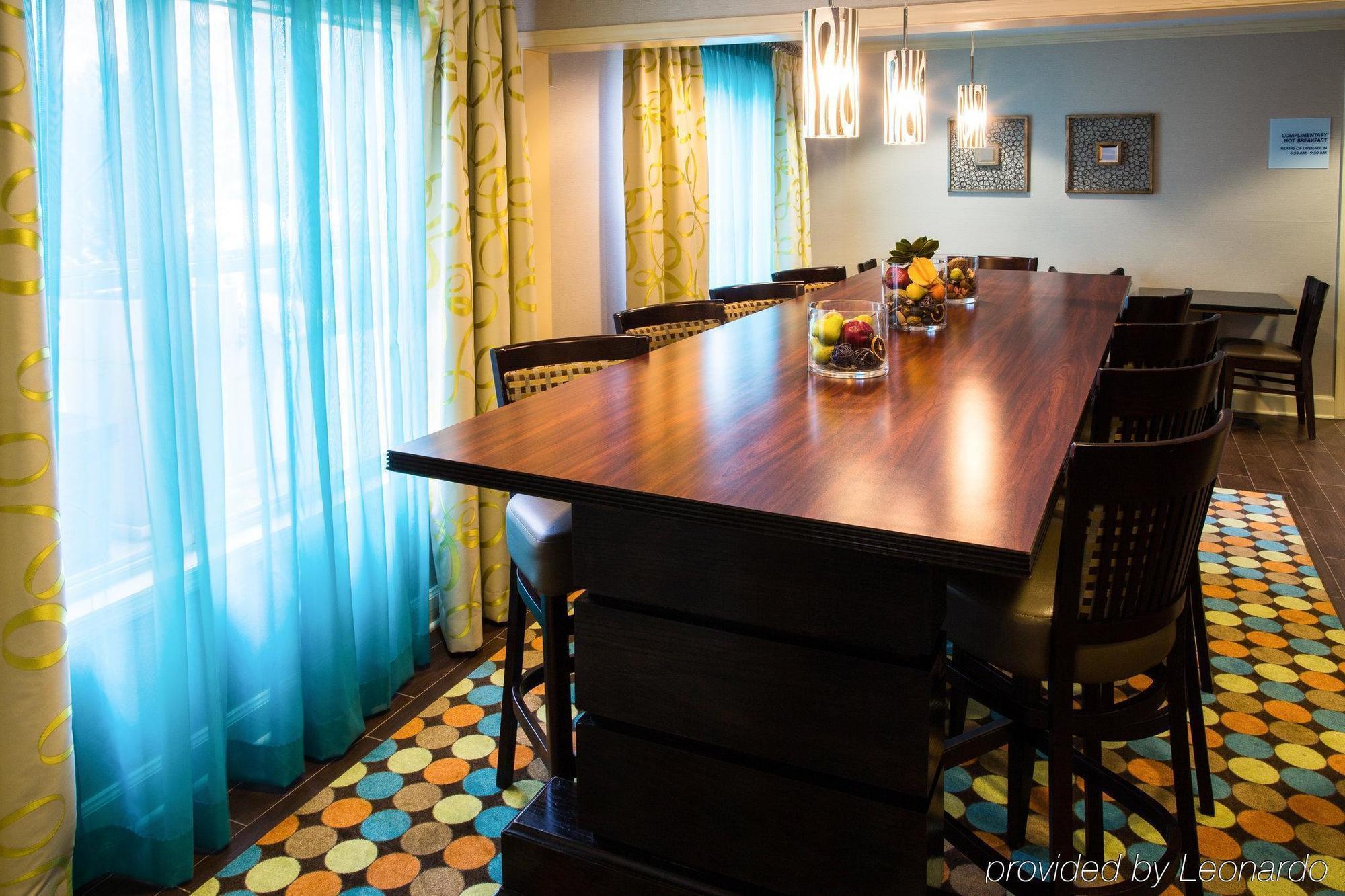 Holiday Inn Express Alpharetta - Roswell By Ihg Buitenkant foto